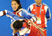 Las integrantes del equipo cubano de Taekwon-Do, Daynei Montejo y Nidia Muñoz,  entrenan antes del torneo Olímpico. AFP