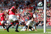 09 de abril del 2011. Gol del ‘Toño’ contra el Fulham durante la Premier League. Foto: Reuters.