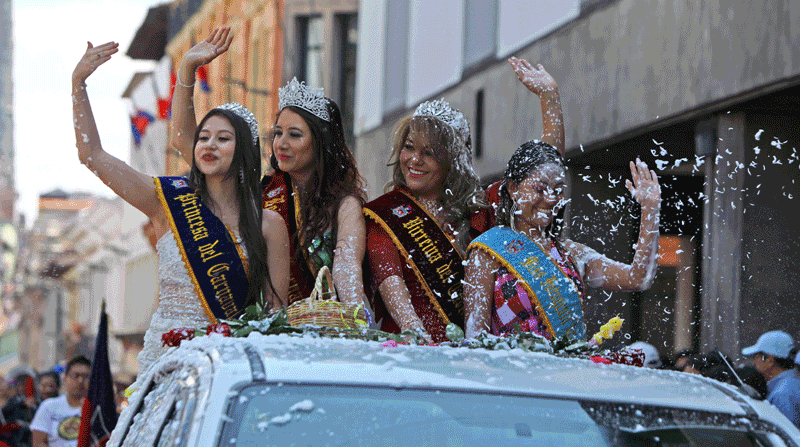 Desfile de Carnaval. Fotos: EL COMERCIO