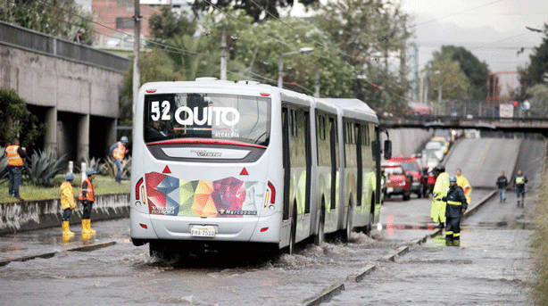 Especialista del Inamhi explica los motivos de la intensa lluvia y granizada del jueves 3 de mayo en Quito